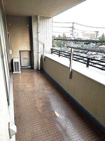 サーパス幸町のバルコニー
