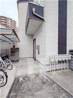 【エントランス】 | K'sAP並木元町 | エントランスです