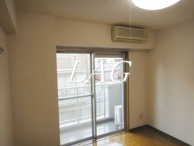 【居間・リビング】 | ＣＯＭＯ２８ | 洋室のお部屋です。
