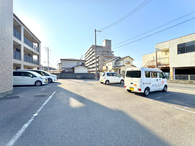 フィネス大井の駐車場|駐車場