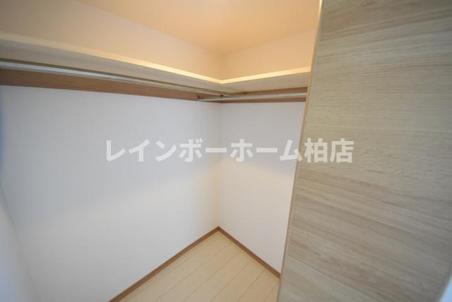 特典：仲介手数料が無料です!!の収納|こまごまとしたものを収納できそうですね
※他部屋参考写真