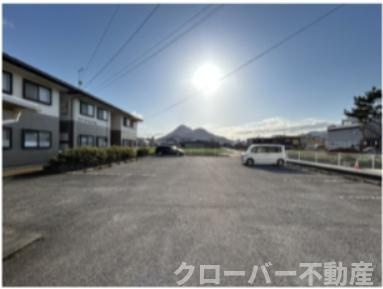フォブールソレイユＢの駐車場|駐車場