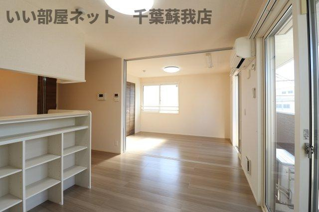 フォルモントの居間・リビング|ゆったりとした居間です