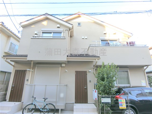 メゾンドローリエの外観|外観　2016年8月築　木造地上2階建て