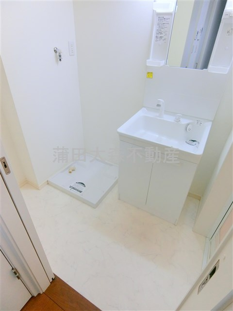 メゾンドローリエの洗面所|洗面脱衣所　独立洗面台　洗濯機置き場