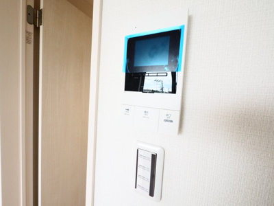 【セキュリティ】 | コルディアルマン貫井 | 来訪者の確認のできるモニタ付インターホン