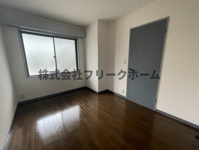 武蔵野市境２丁目の賃貸マンションの寝室