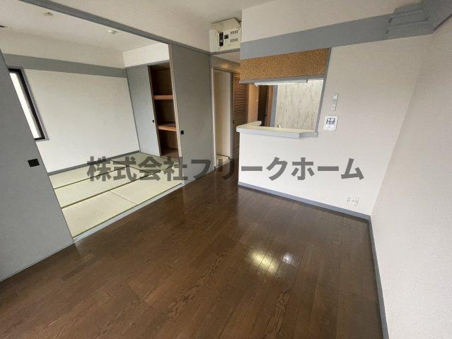 武蔵野市境２丁目の賃貸マンションの居間・リビング