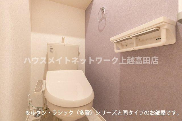 グラン　アクシス　Ⅰのトイレ|温水洗浄暖房便座（参考室内写真ルタン・ラシック（多雪）と同タイプ）