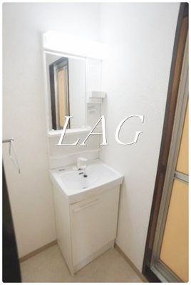 【洗面所】 | ソマール西竹の塚 | 洗面台です。