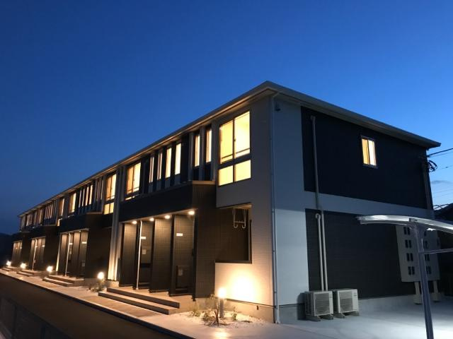 リーゾスの外観|外観写真（夜）