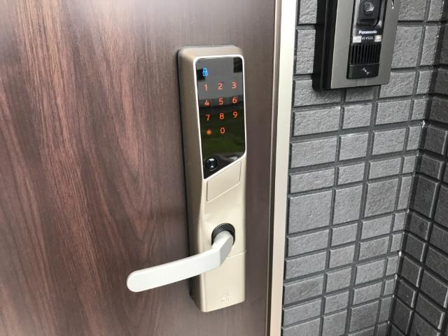 ルリアンⅡの内装|玄関電子錠