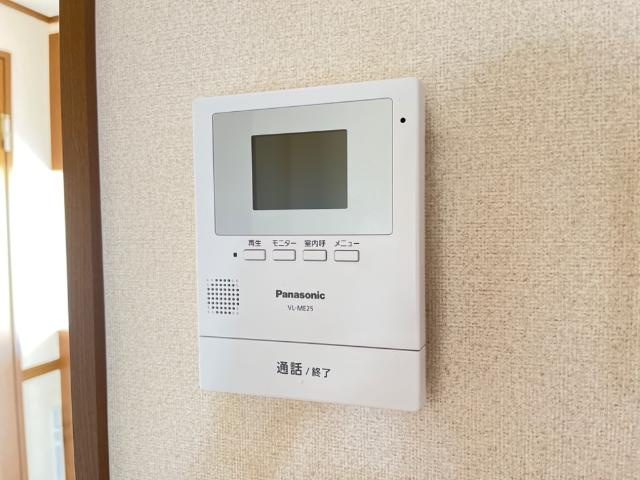 ステイブル円座Ⅱの内装|カメラ付インターホン