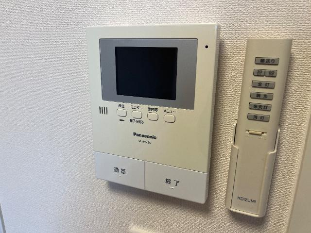 ベース新田南の内装|カメラ付インターホン