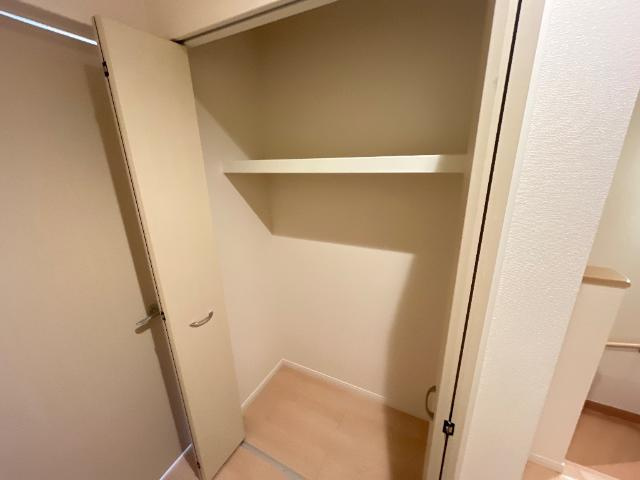 ベース新田南の収納|収納（廊下）