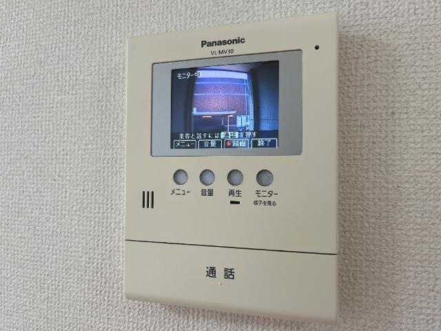 グリーン窓香の内装|カメラ付インターホン