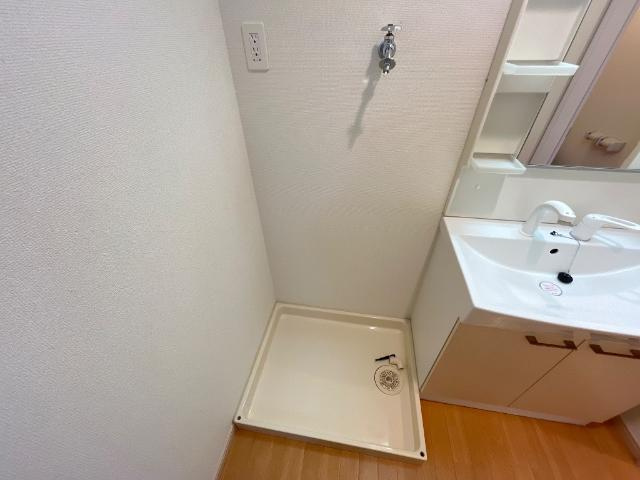 グリーン窓香の洗面所|洗濯機置場