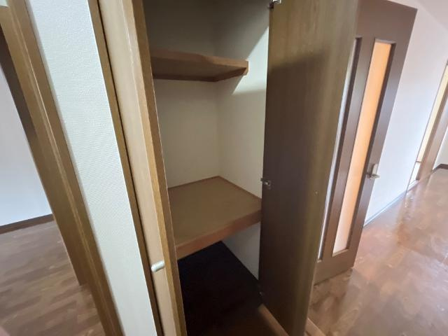 サニーハイツ鬼無の収納|廊下収納