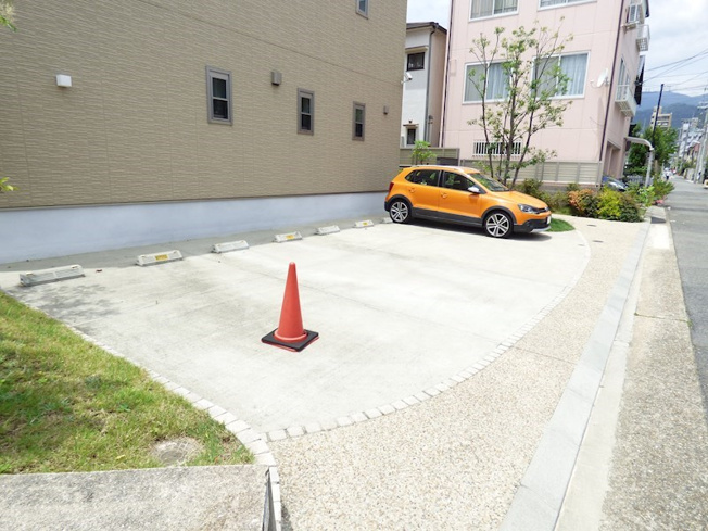 【駐車場】ベレオ魚崎北町