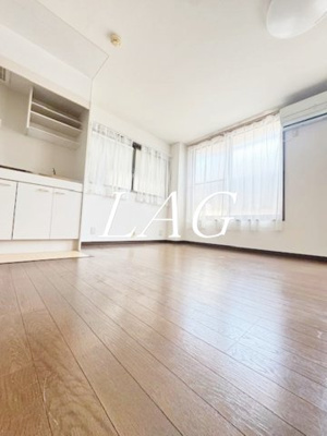 【居間・リビング】 | 小竹ビル | 洋室のお部屋です。