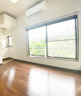 【居間・リビング】 | 西池ガーデンハイツ | 洋室のお部屋です。