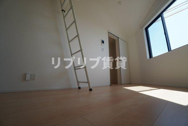Stella本千葉の居間・リビング