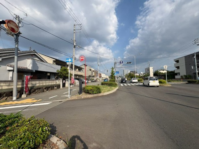 【前面道路含む現地写真】 | 上野芝町４丁　売土地 | 自由設計対応ですので、お好きな間取りで個性あふれる住まいにしてくださいね！