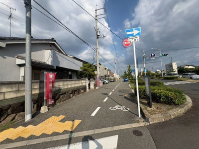 【前面道路含む現地写真】 | 上野芝町４丁　売土地 | 西友上野芝店まで約740ｍ！毎日のお買い物に便利です！