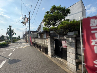【前面道路含む現地写真】 | 上野芝町４丁　売土地 | 【南西角地】日当たり良好！たっぷりの陽光に包まれる明るい住まいになりますね！