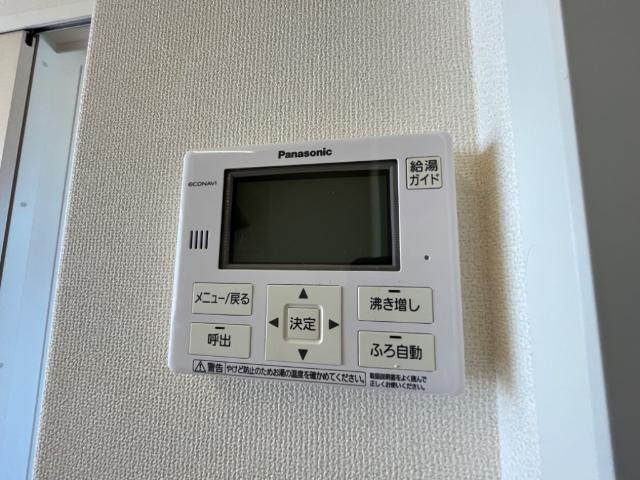 サクラーレの設備|温水器パネル