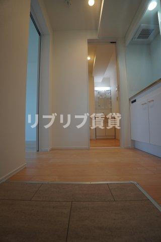 Stella本千葉の玄関