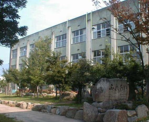 サンパレス伏石Ⅱの周辺|太田小学校まで200ｍ