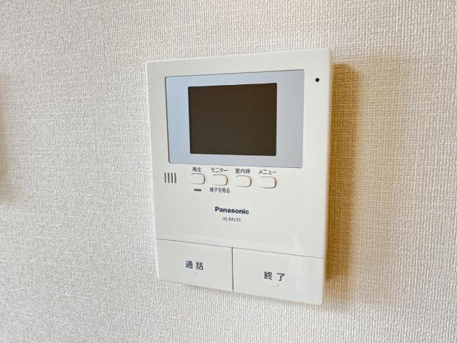 エルシオン百石の内装|カメラ付インターホン