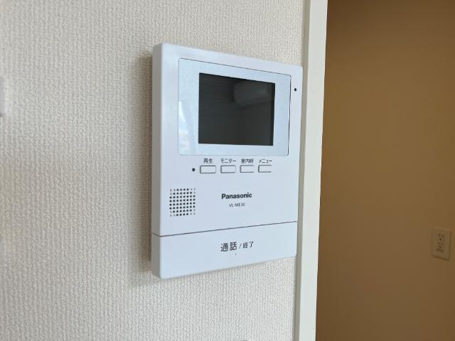 サンパレス東山崎の内装|カメラ付インターホン