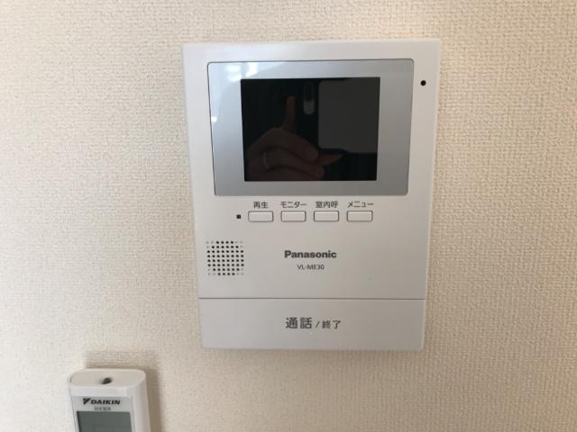 キャトルセゾン　Ⅰの内装|カメラ付インターホン