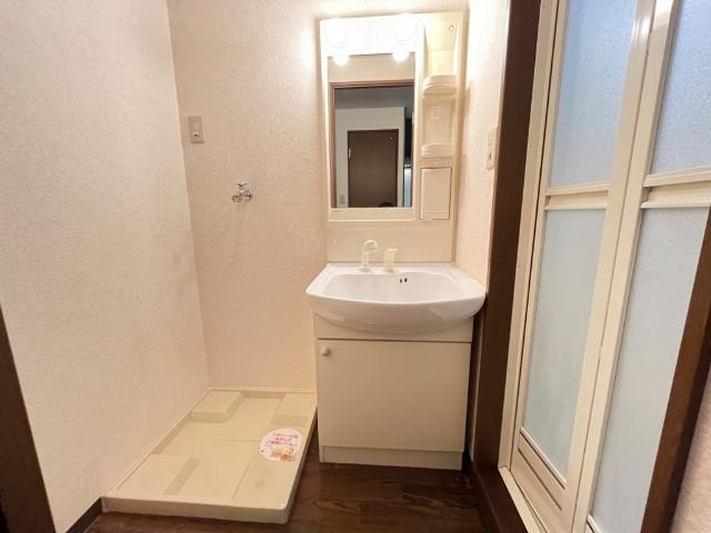 コンフィード水田の洗面所|洗髪洗面化粧台
