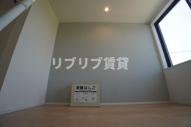 Stella本千葉の居間・リビング