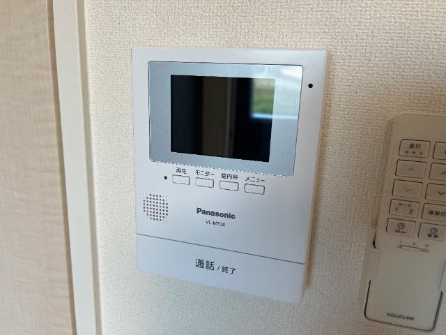 プレジールの内装|カメラ付インターホン