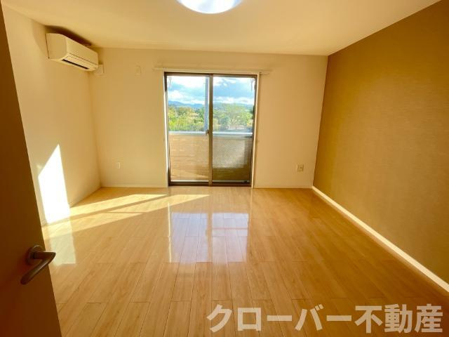 ベース新田南の内装|洋室