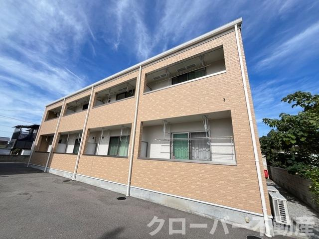 ベース新田南の外観