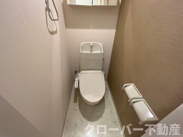 ベース新田南のトイレ|シャワー付トイレ