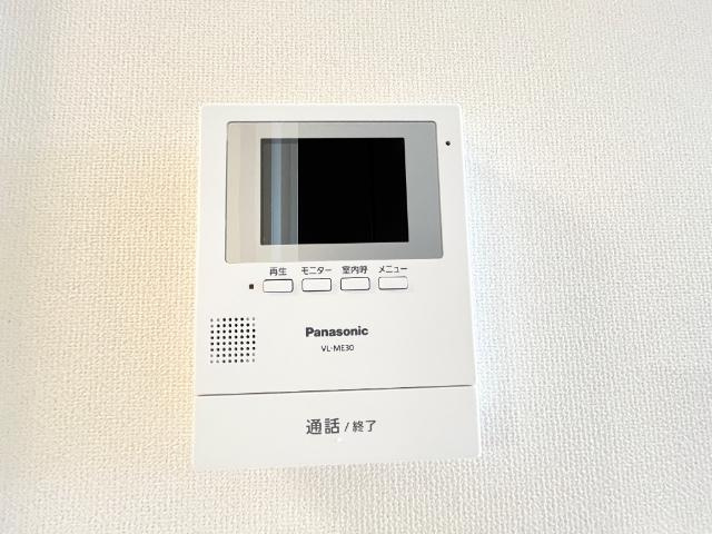 ロココの内装|カメラ付インターホン