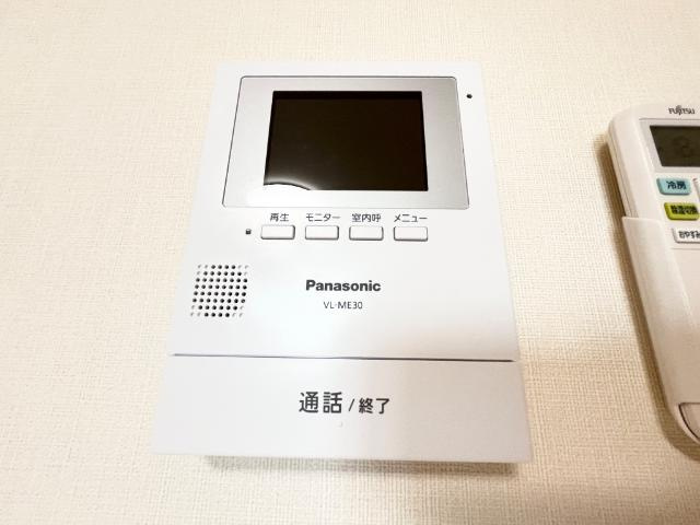 リーゾスの内装|カメラ付インターホン
