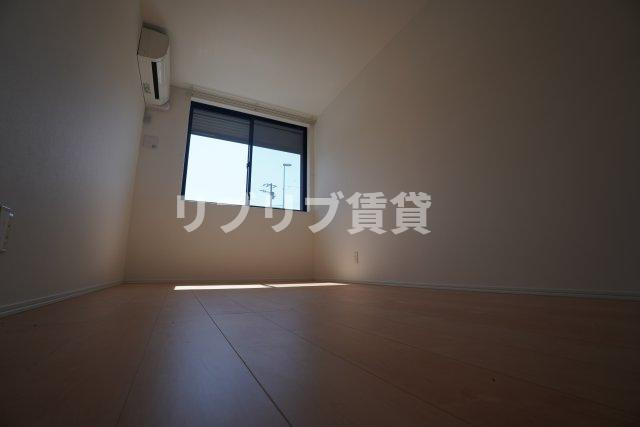 Stella本千葉の居間・リビング