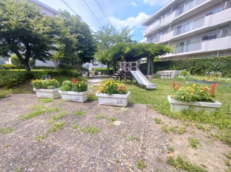 【周辺】 | 小山田桜台1-5団地 | 目の前の公園