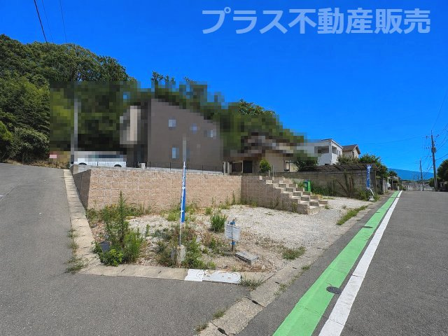 【外観】 | 福岡市東区八田3丁目12期　2号棟（全2棟）【仲介手数料無料・0円】 | 現地写真。プラス不動産販売なら、現場の全ての棟をまとめてご見学頂けます。