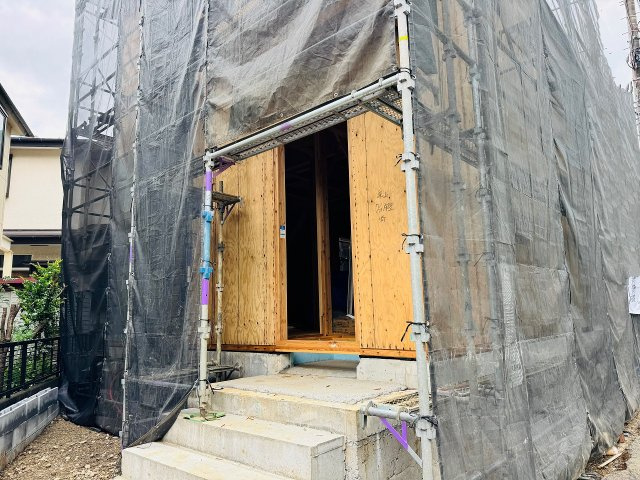 八王子市　横川町　新築一戸建て　４５期の玄関|～現在建築中、詳細は弊社までお気軽にお問い合わせ下さい～