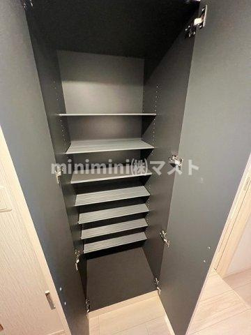 大阪市浪速区元町１丁目の賃貸マンションの収納