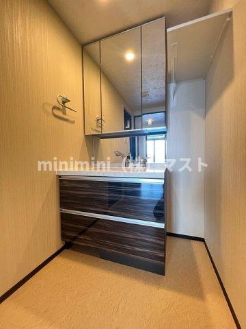 大阪市浪速区元町１丁目の賃貸マンションの洗面所