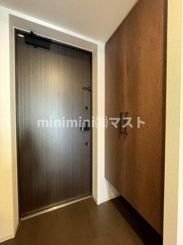 大阪市浪速区日本橋３丁目の賃貸マンションの玄関